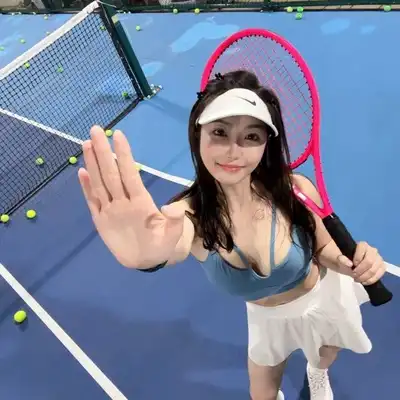 董怡